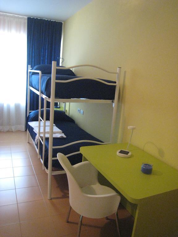 Hotel Casa Per Ferie Paola Di Rosa Arta Terme Zimmer foto