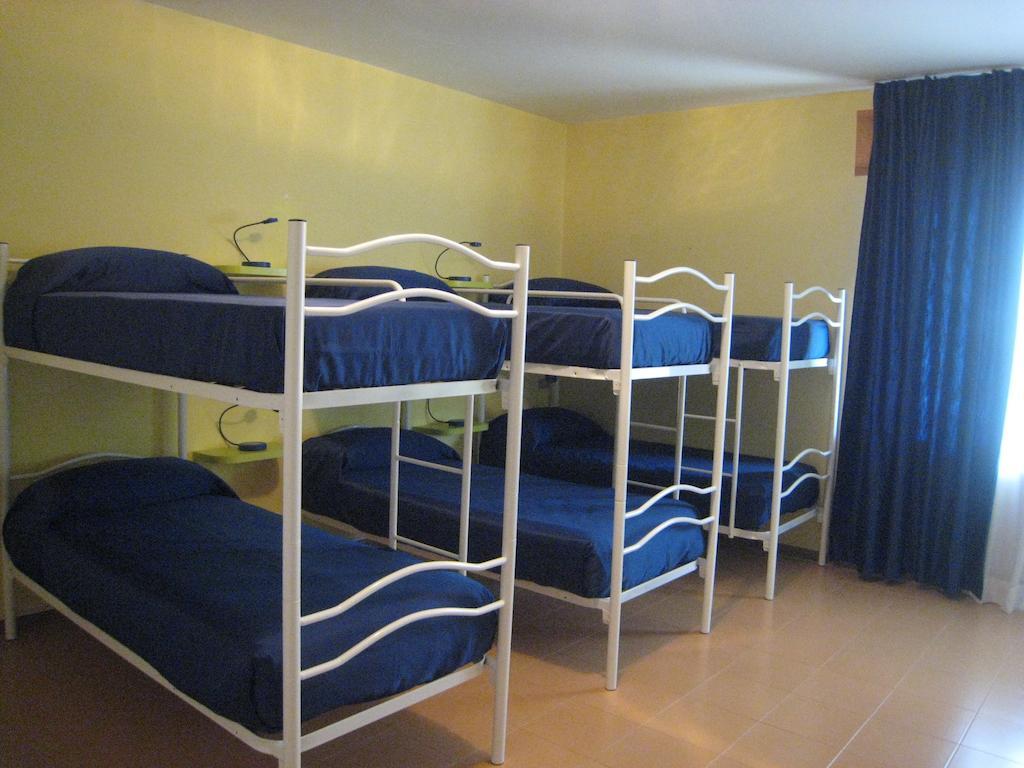 Hotel Casa Per Ferie Paola Di Rosa Arta Terme Zimmer foto