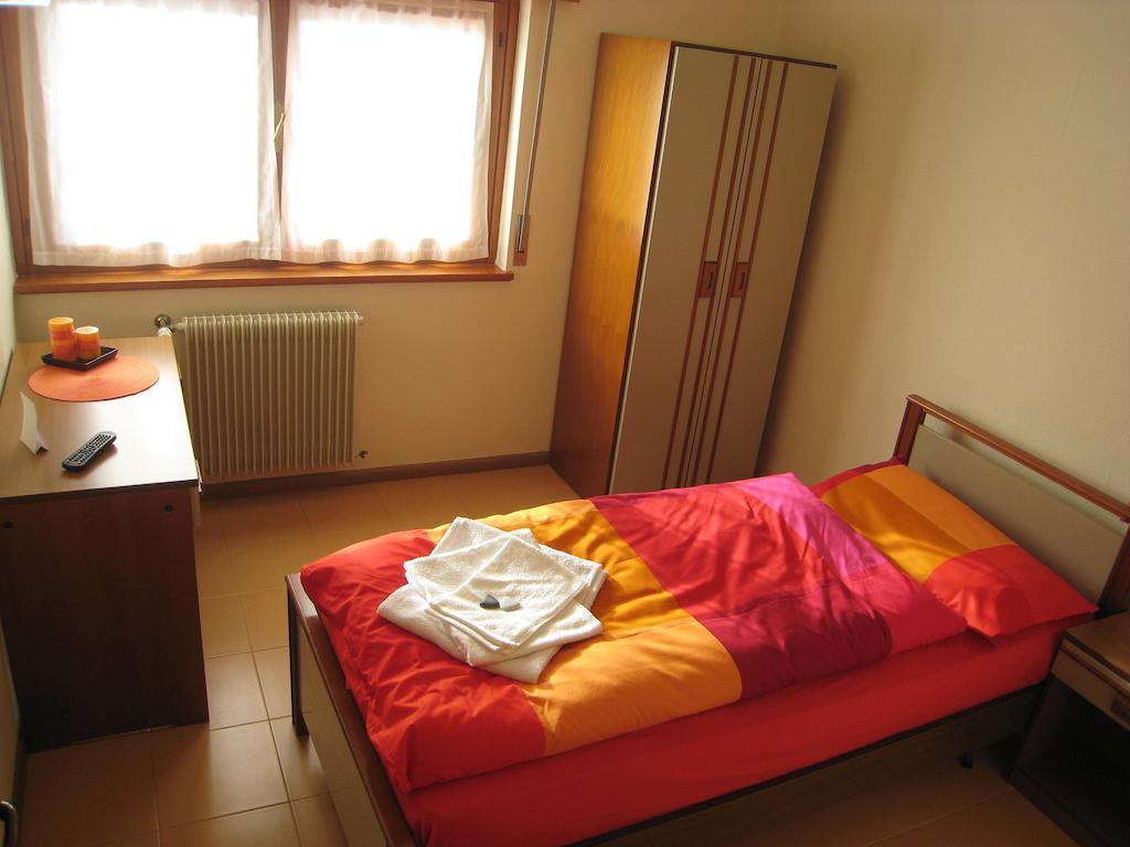 Hotel Casa Per Ferie Paola Di Rosa Arta Terme Zimmer foto