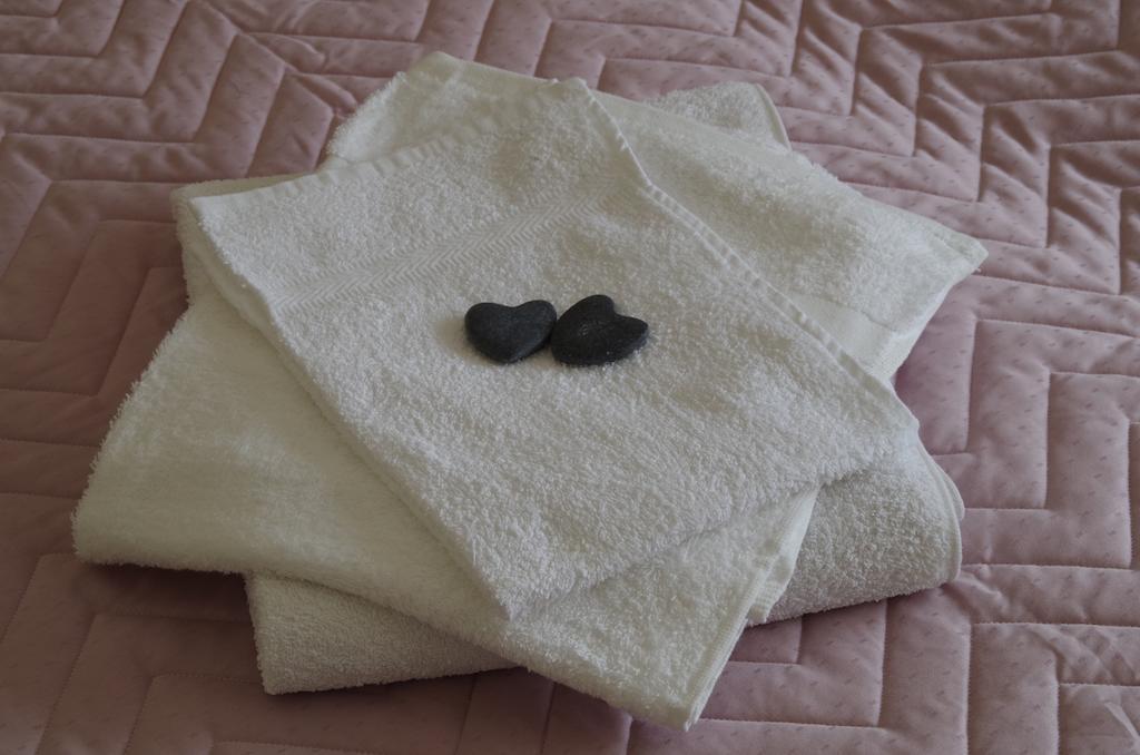 Hotel Casa Per Ferie Paola Di Rosa Arta Terme Zimmer foto